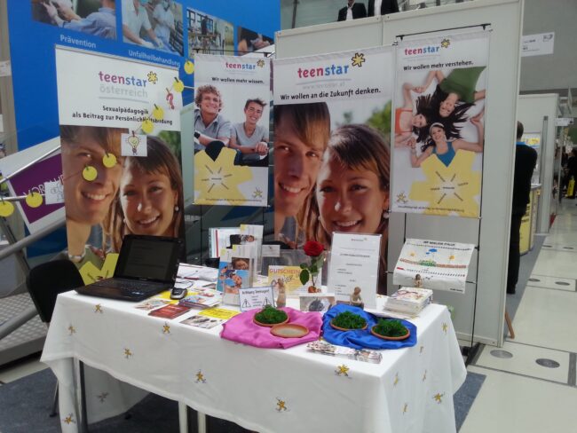 InfostandInterpaedagogika2015 Informationsstand TeenSTAR